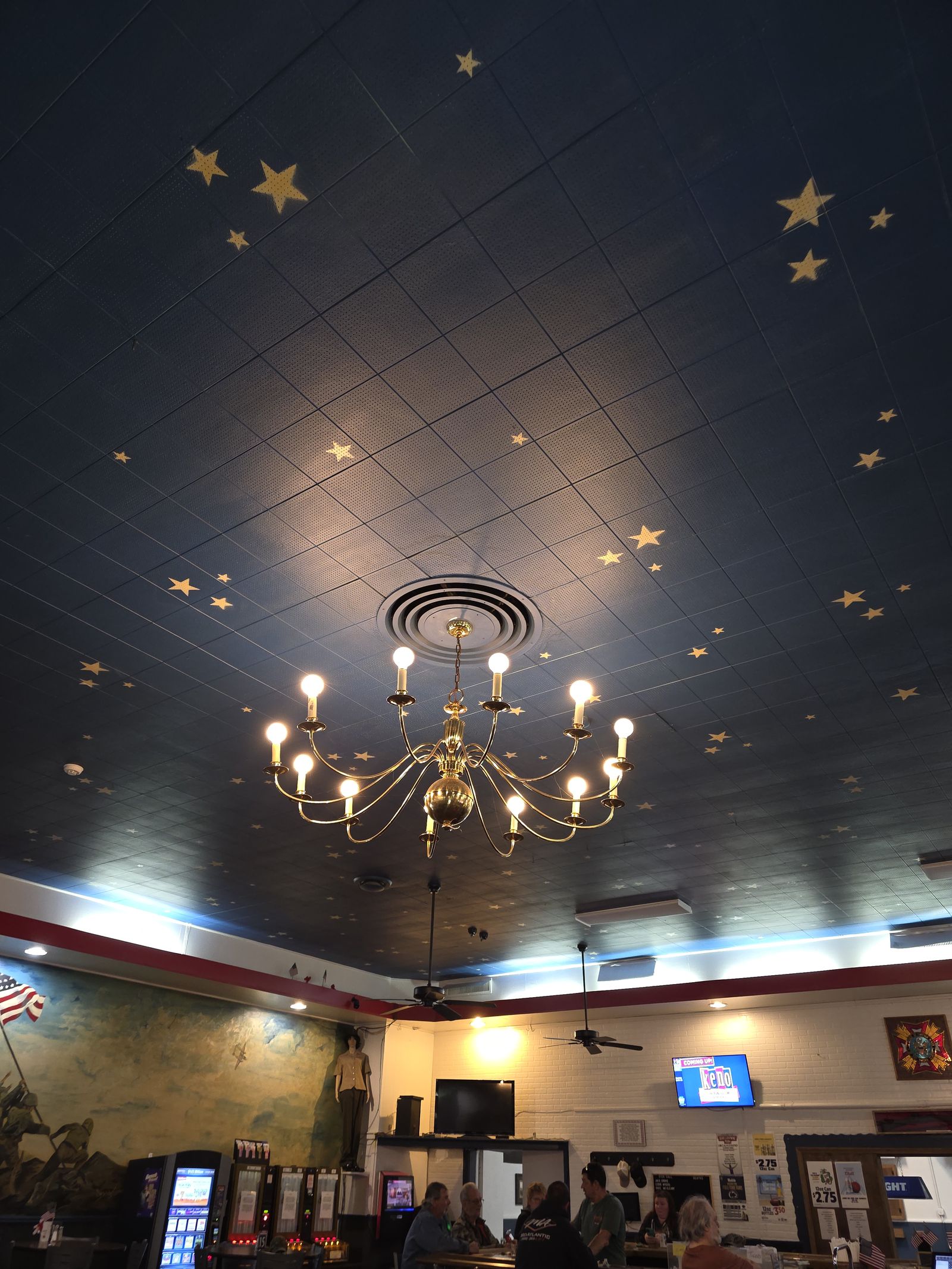 Decorative chandelier and ceiling lighting installation